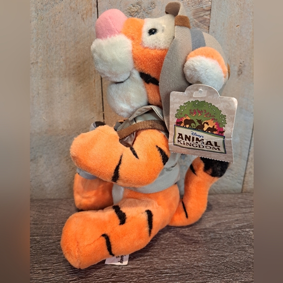 Walt Disney World Animal Kingdom Safari Jungle Explorer Tigger Plush Toy Vintage - Picture 6 of 9